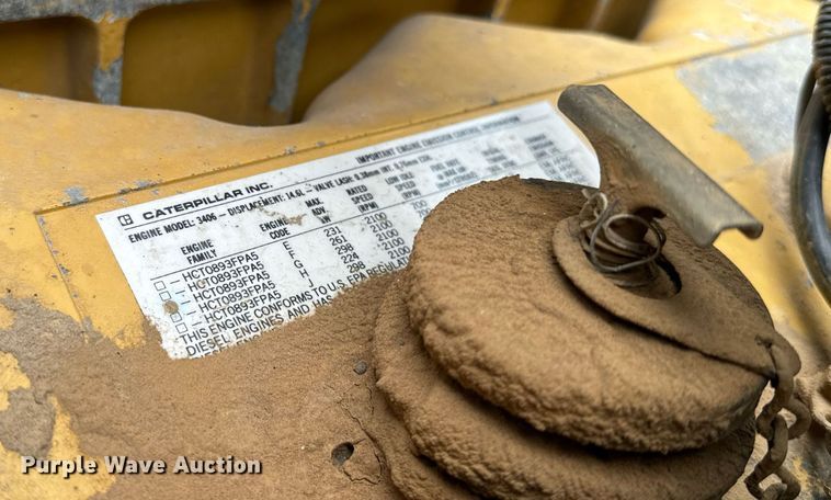 image for item IE9064 1987 Ford LTL9000 dump truck