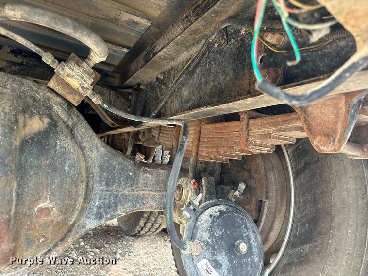 image for item IE9064 1987 Ford LTL9000 dump truck