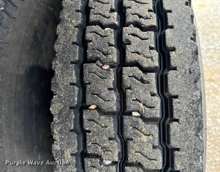 image for item IE9064 1987 Ford LTL9000 dump truck