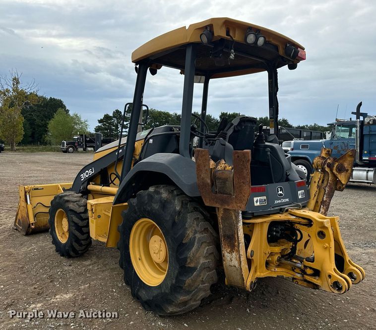 image for item IE9065 2011 John Deere 310SJ backhoe