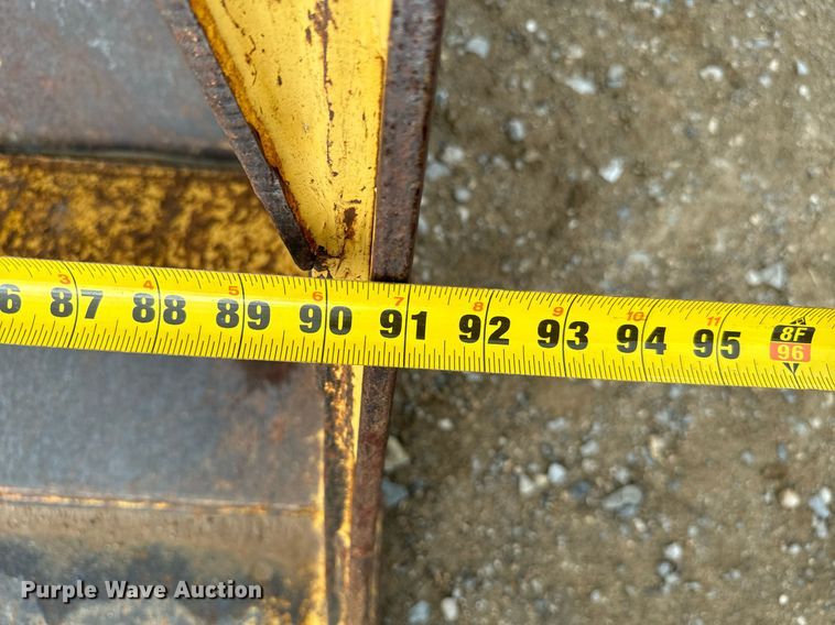 image for item IE9065 2011 John Deere 310SJ backhoe