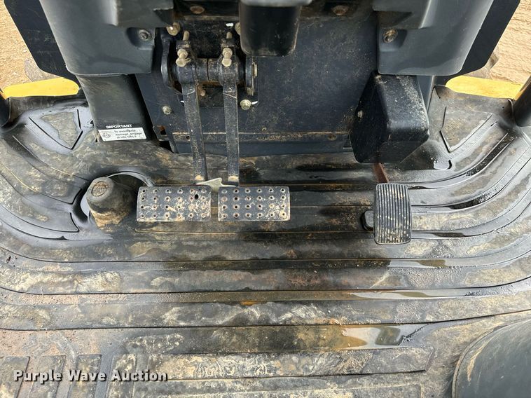 image for item IE9065 2011 John Deere 310SJ backhoe