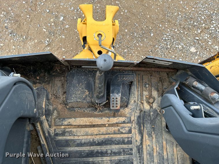 image for item IE9065 2011 John Deere 310SJ backhoe