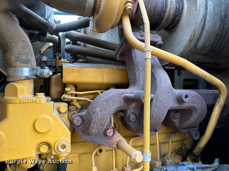 image for item IE9065 2011 John Deere 310SJ backhoe