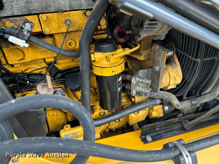 image for item IE9065 2011 John Deere 310SJ backhoe