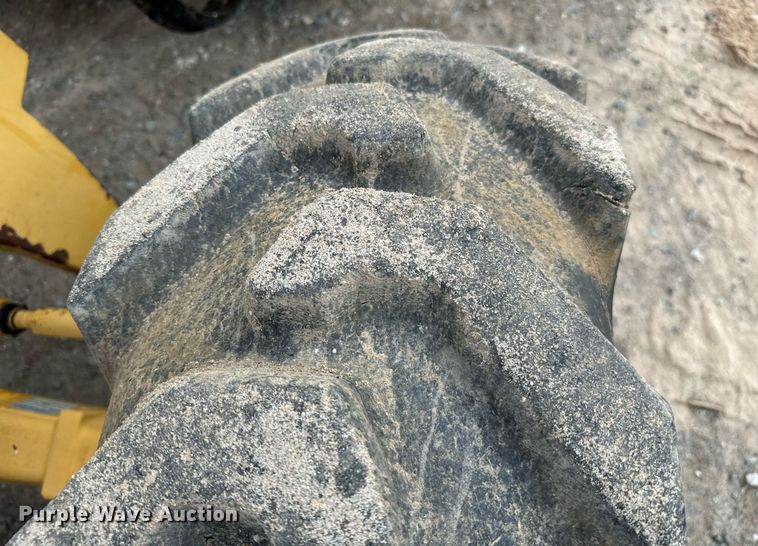 image for item IE9065 2011 John Deere 310SJ backhoe