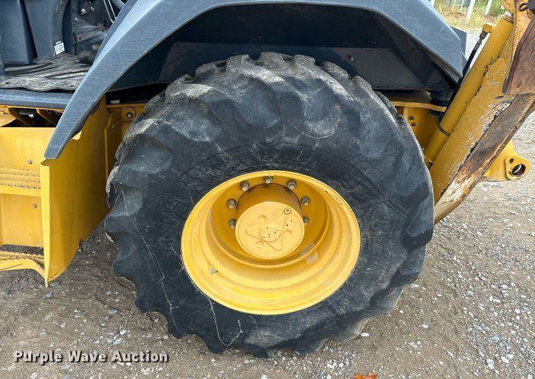 image for item IE9065 2011 John Deere 310SJ backhoe