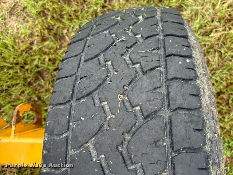 image for item IE9066 Duratech Haybuster 2655 bale processor