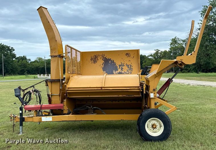 image for item IE9067 Duratech Haybuster 2564 bale processor