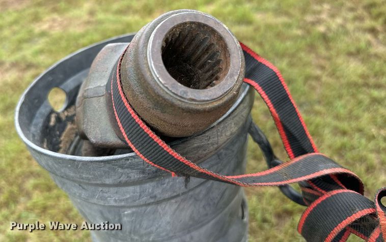 image for item IE9067 Duratech Haybuster 2564 bale processor