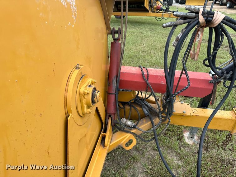 image for item IE9067 Duratech Haybuster 2564 bale processor