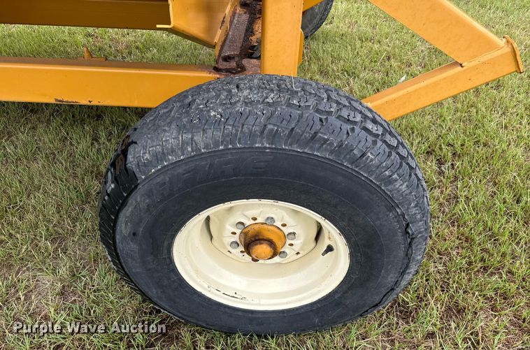 image for item IE9067 Duratech Haybuster 2564 bale processor