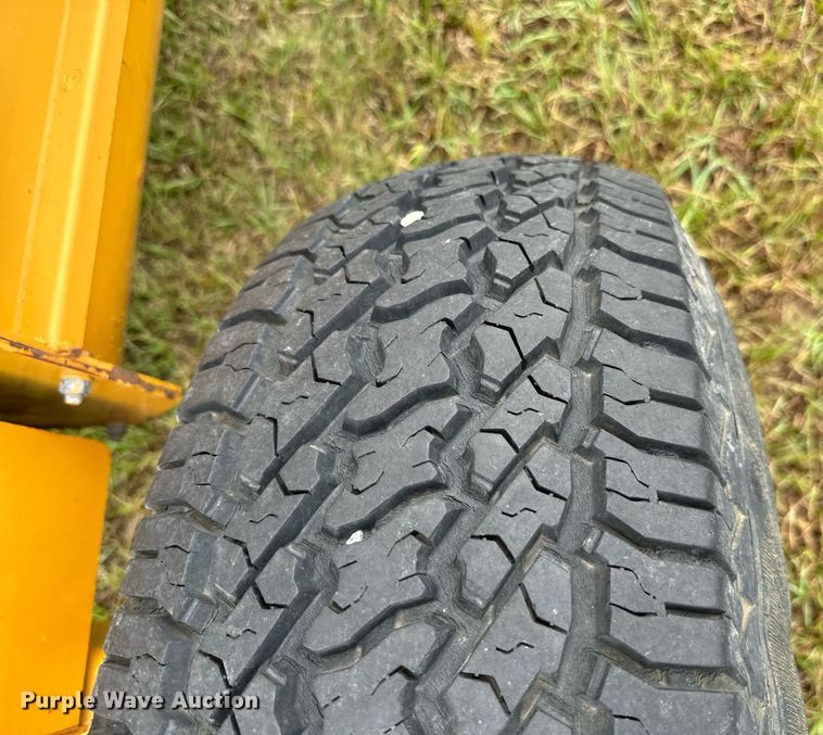 image for item IE9067 Duratech Haybuster 2564 bale processor