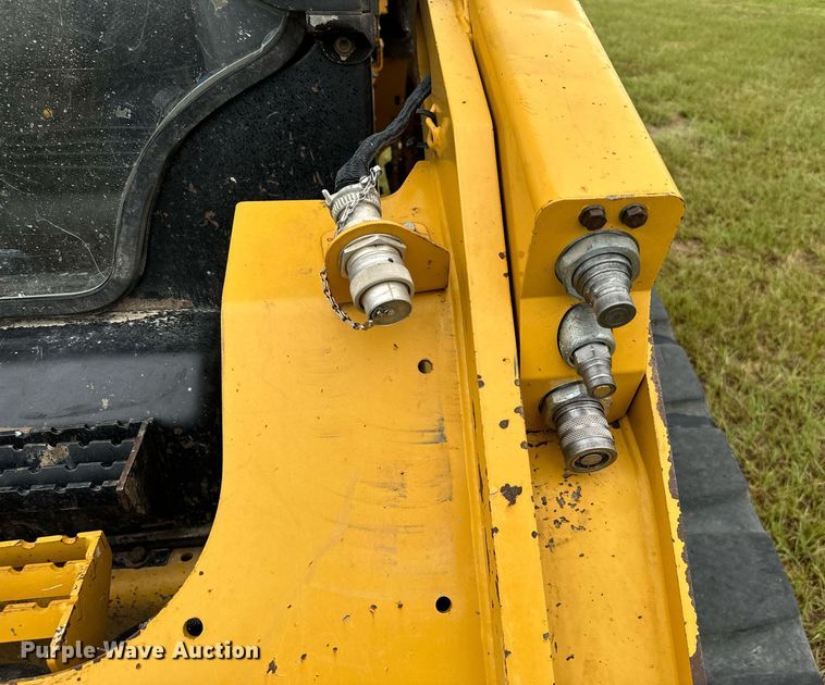 image for item IE9068 2018 Caterpillar  299D2 tracked skid steer loader