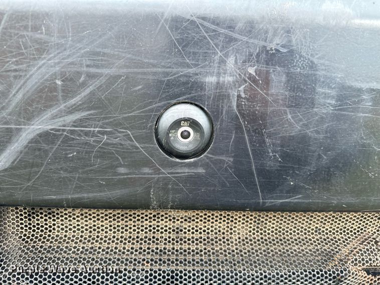 image for item IE9068 2018 Caterpillar  299D2 tracked skid steer loader