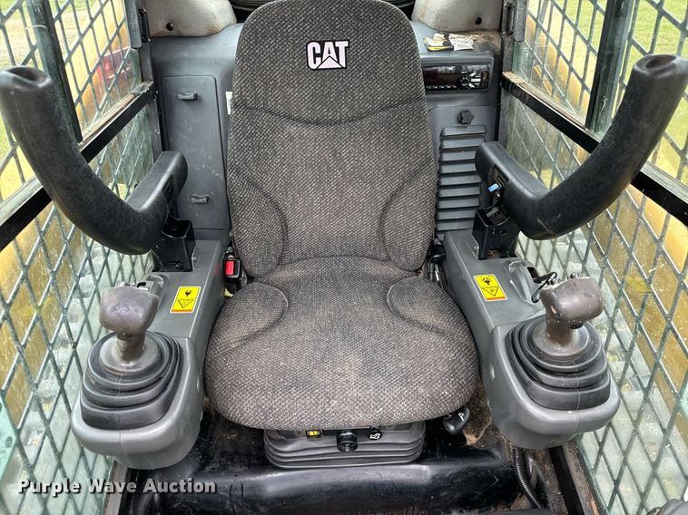 image for item IE9068 2018 Caterpillar  299D2 tracked skid steer loader