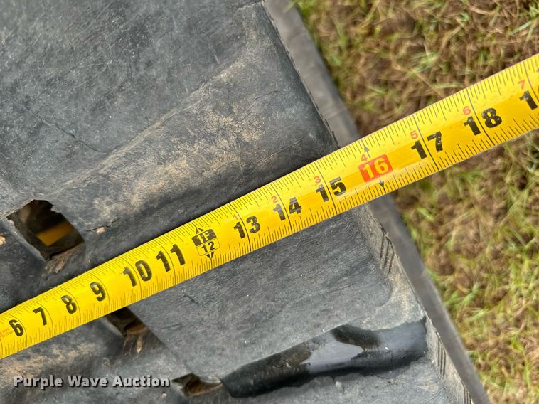 image for item IE9068 2018 Caterpillar  299D2 tracked skid steer loader