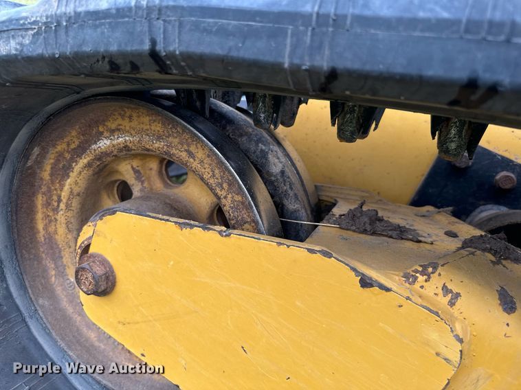 image for item IE9068 2018 Caterpillar  299D2 tracked skid steer loader