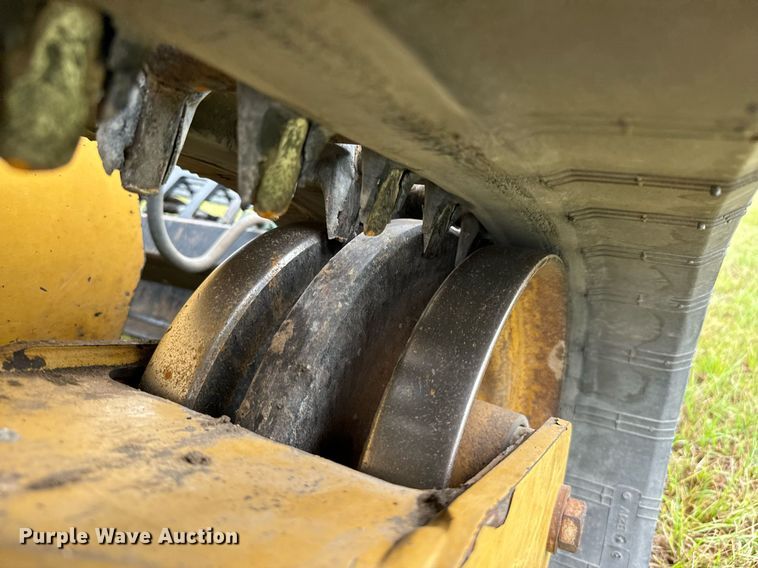 image for item IE9068 2018 Caterpillar  299D2 tracked skid steer loader