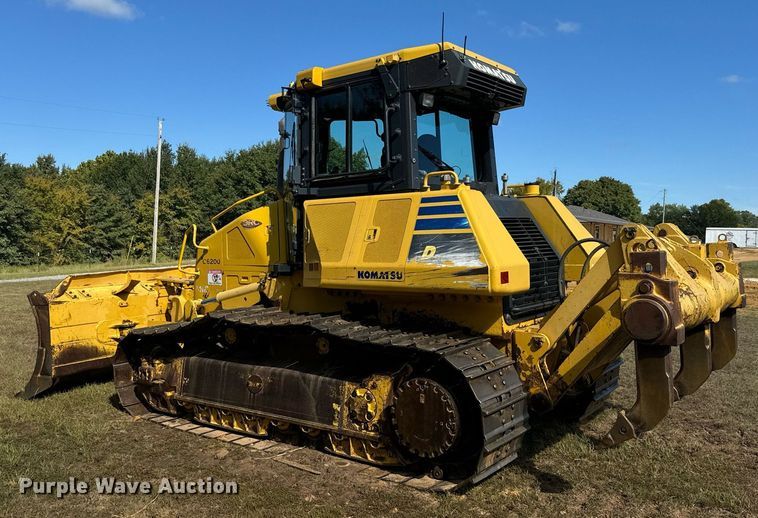 image for item IE9100 2014 Komatsu D61 dozer