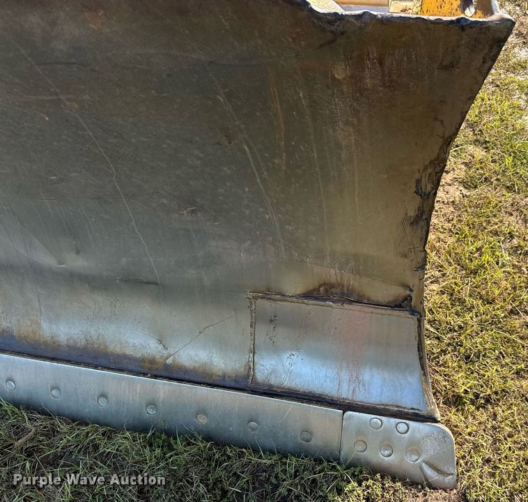 image for item IE9100 2014 Komatsu D61 dozer