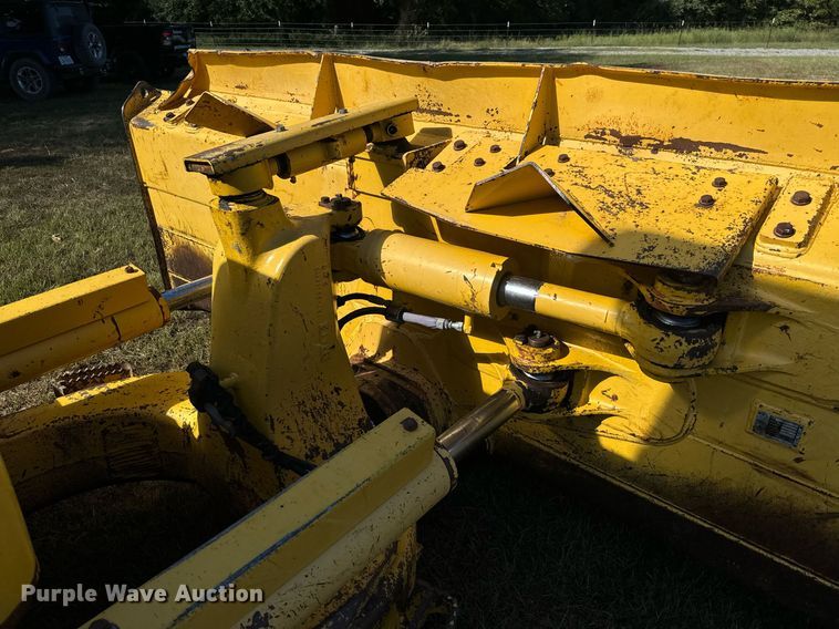 image for item IE9100 2014 Komatsu D61 dozer