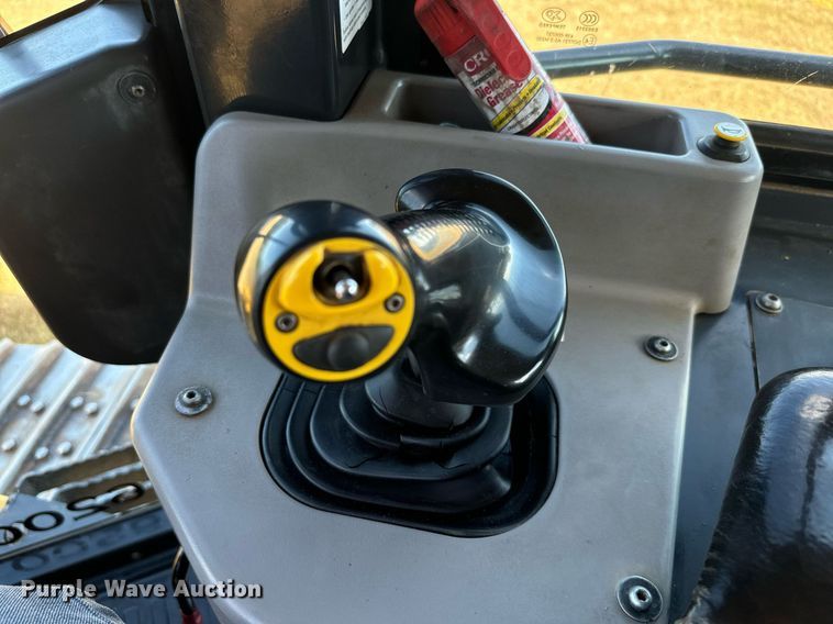 image for item IE9100 2014 Komatsu D61 dozer