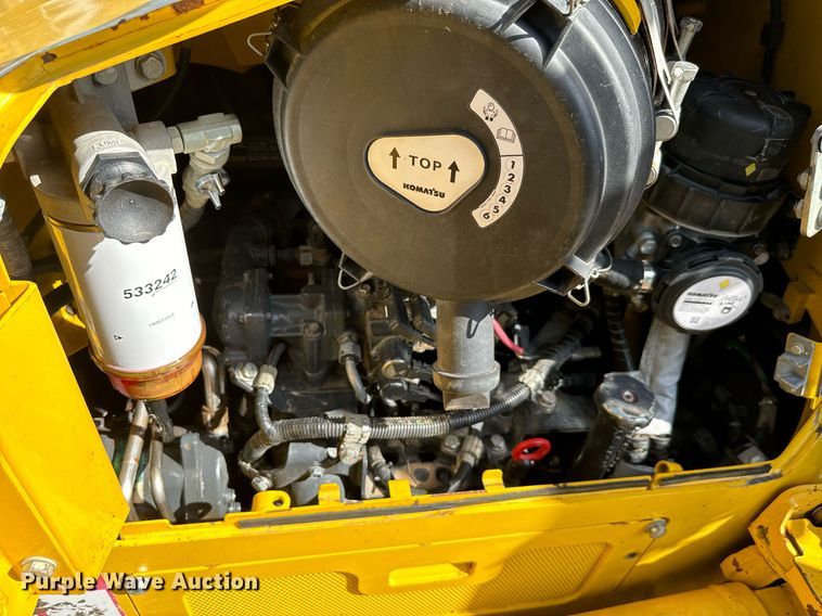 image for item IE9100 2014 Komatsu D61 dozer