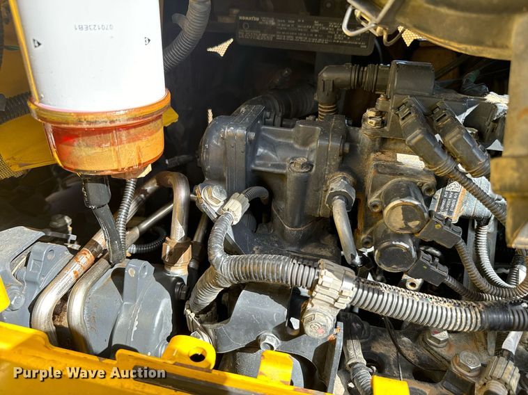 image for item IE9100 2014 Komatsu D61 dozer