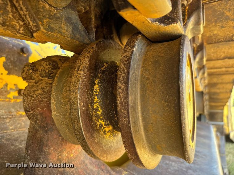 image for item IE9100 2014 Komatsu D61 dozer