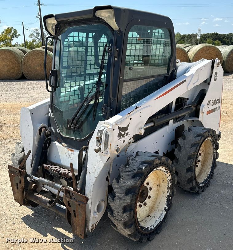 image for item IE9110 2014 Bobcat S510 skid steer loader