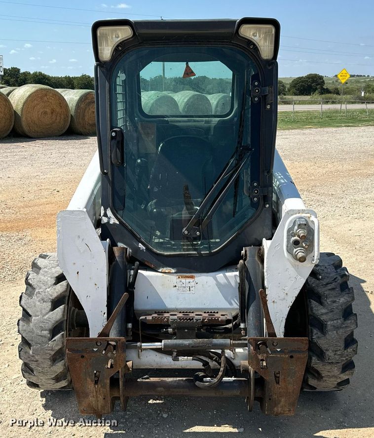 image for item IE9110 2014 Bobcat S510 skid steer loader