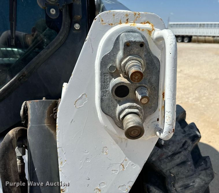 image for item IE9110 2014 Bobcat S510 skid steer loader