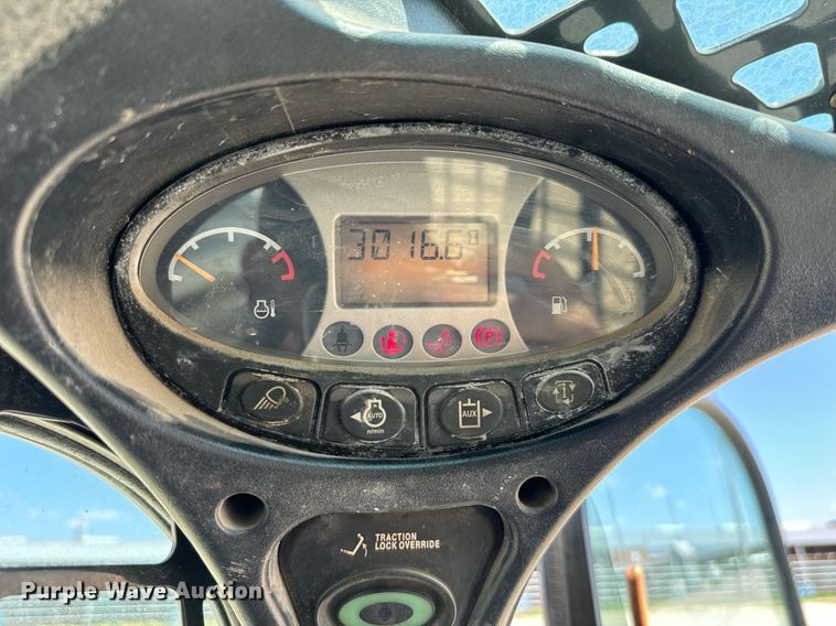 image for item IE9110 2014 Bobcat S510 skid steer loader