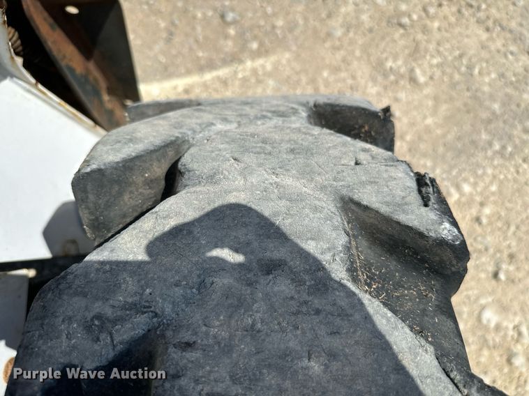 image for item IE9110 2014 Bobcat S510 skid steer loader