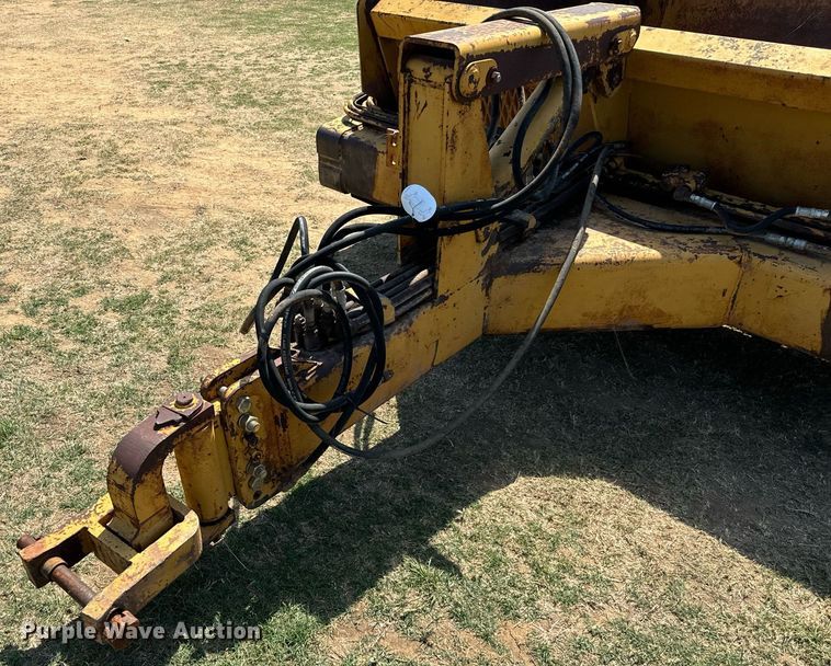 image for item IE9111 1984 Reynolds 10C scraper