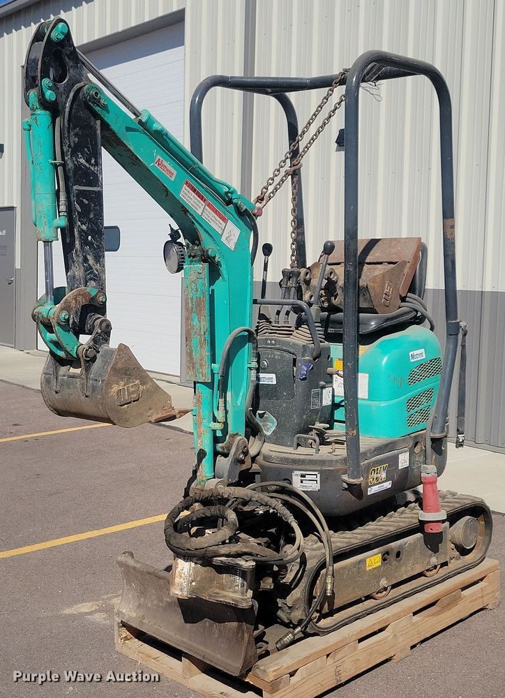 image for item JO9386 IHI 9VX3 mini excavator