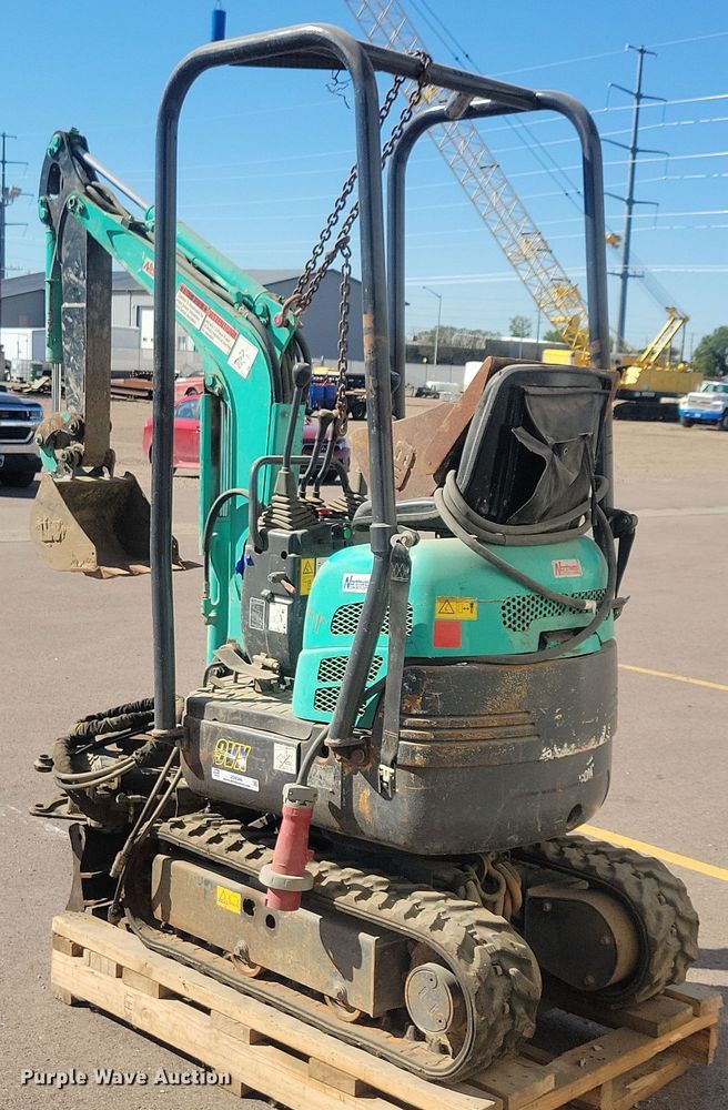 image for item JO9386 IHI 9VX3 mini excavator