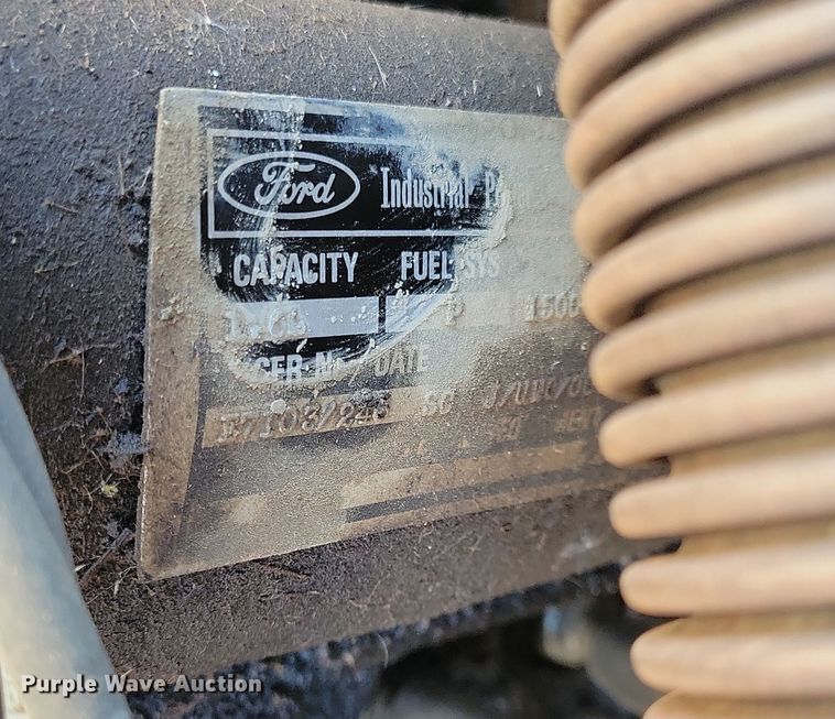 image for item JO9389 1983 Bobcat 642 skid steer loader