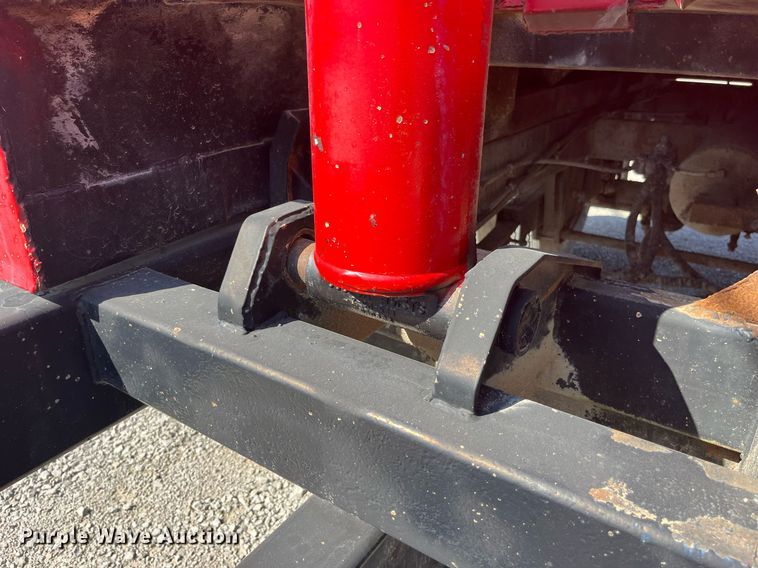 image for item LC9042 1995 Schien Equipment end dump pup trailer