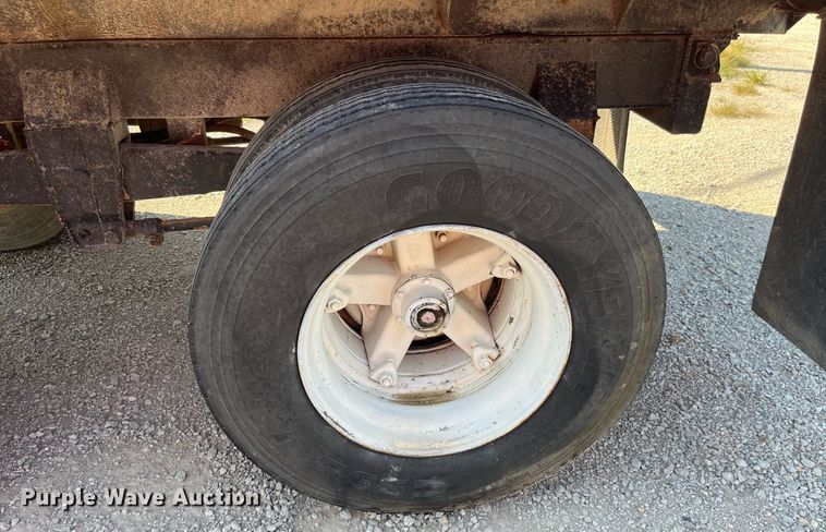 image for item LC9042 1995 Schien Equipment end dump pup trailer