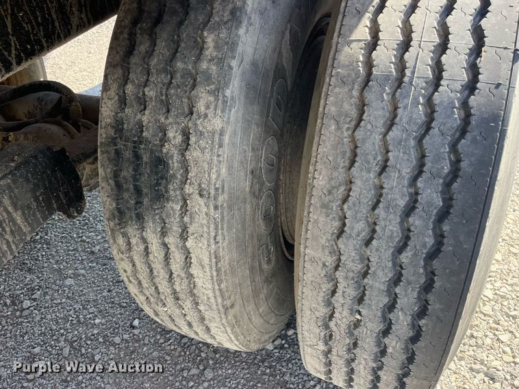 image for item LC9042 1995 Schien Equipment end dump pup trailer