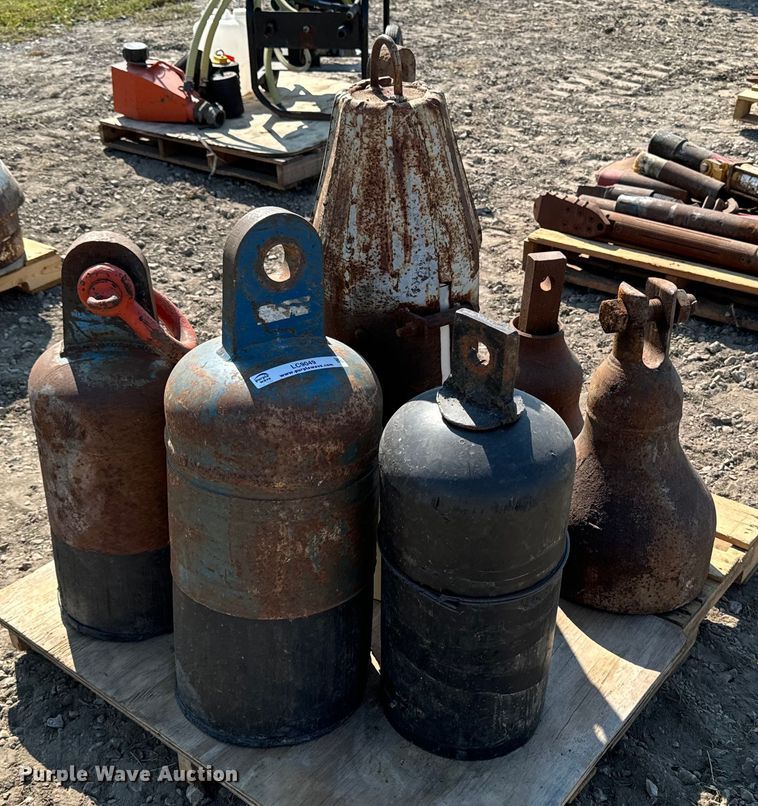 image for item LC9049 (8) pipe pullers