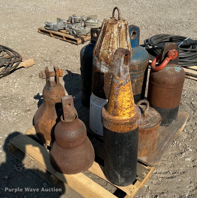 image for item LC9049 (8) pipe pullers