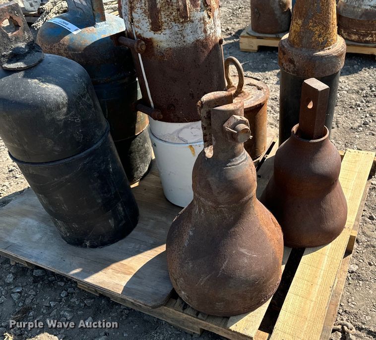 image for item LC9049 (8) pipe pullers