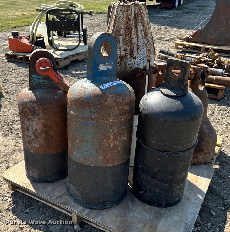 image for item LC9049 (8) pipe pullers