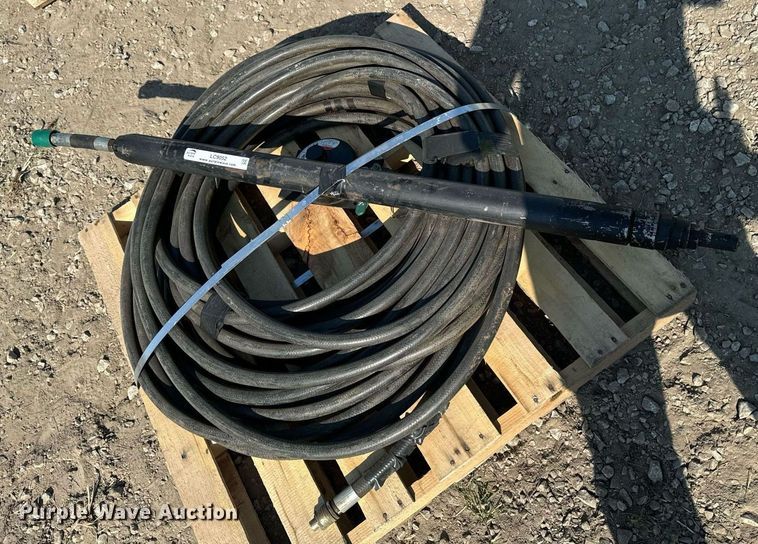 image for item LC9052 Hammerhead pneumatic piercing tool