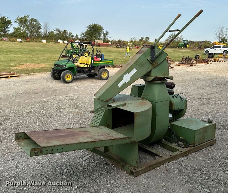 image for item LC9053 Bowie Aero Mulcher straw blower