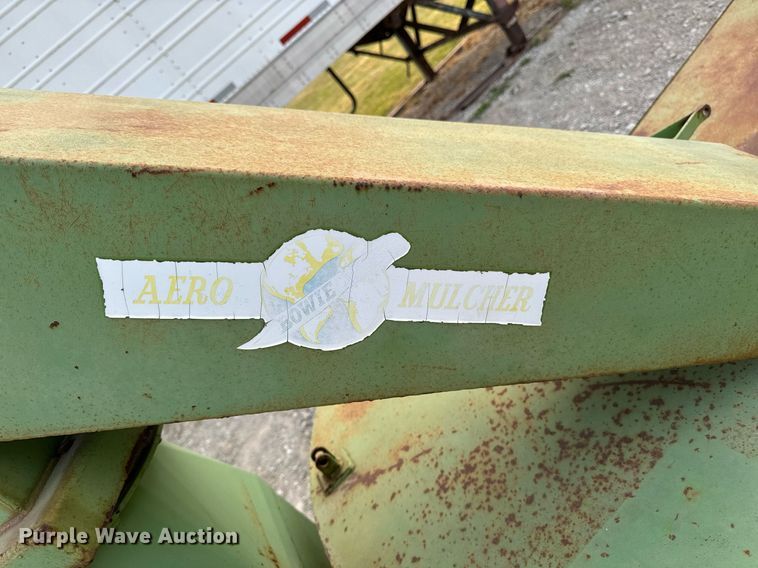 image for item LC9053 Bowie Aero Mulcher straw blower