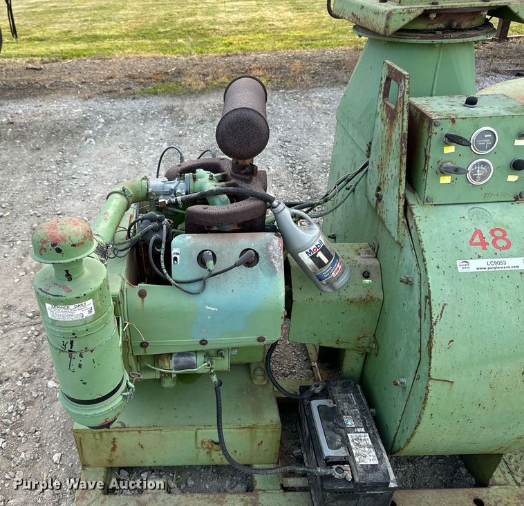 image for item LC9053 Bowie Aero Mulcher straw blower